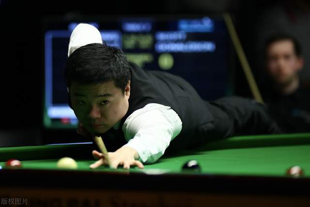 哈登今日凌晨砍下55分，50分+场次追平科比并列历史第三